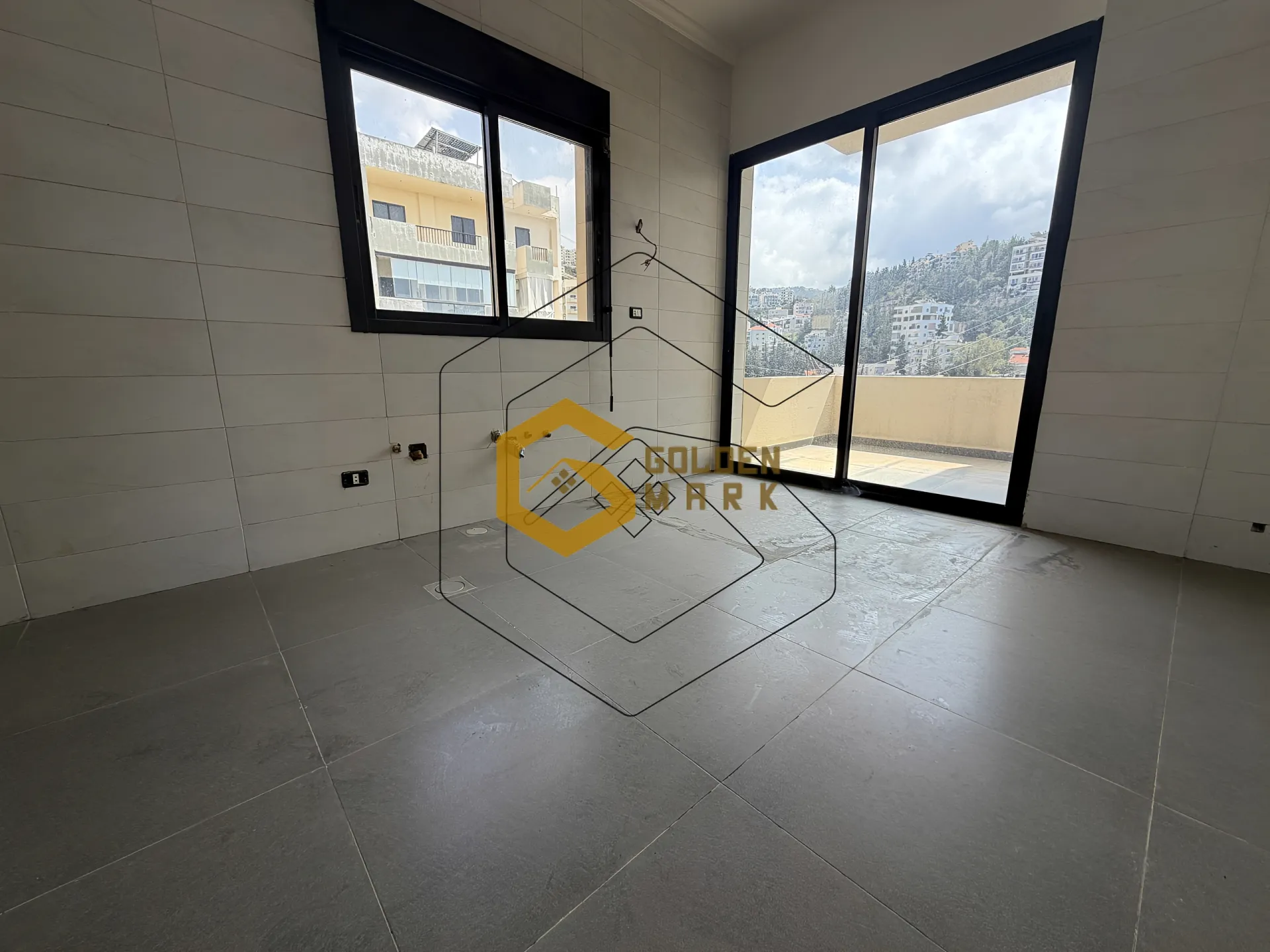 Duplex for Sale in Blat