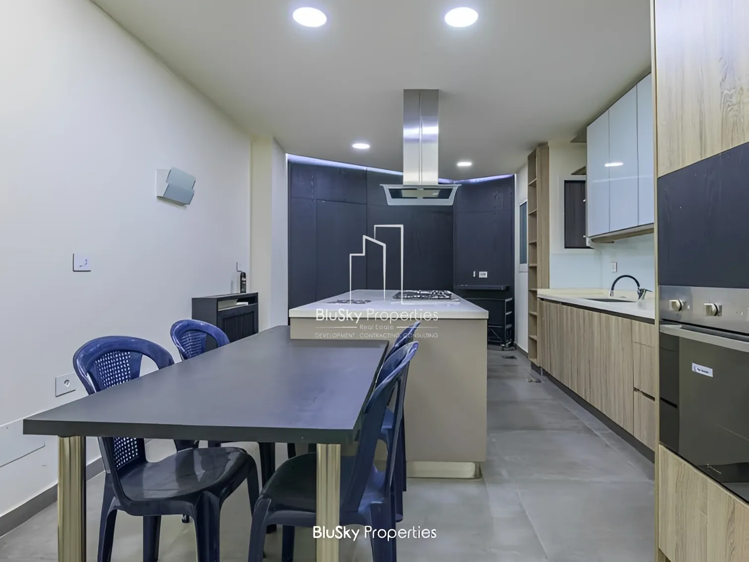 Apartment for Sale in Mansourieh - 3 bed, 4 bath
