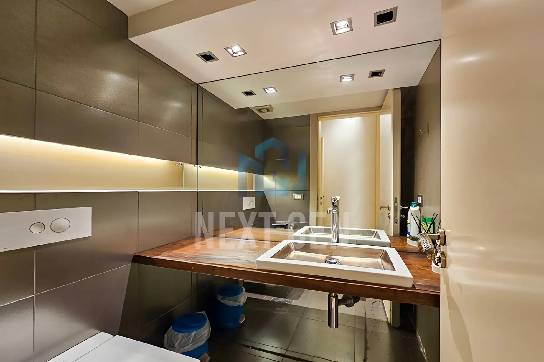 Apartment for rent in Ain Al Mraiseh, Beirut, Lebanon