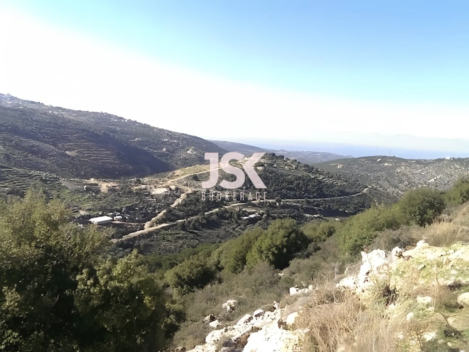 Land for Sale in Assia