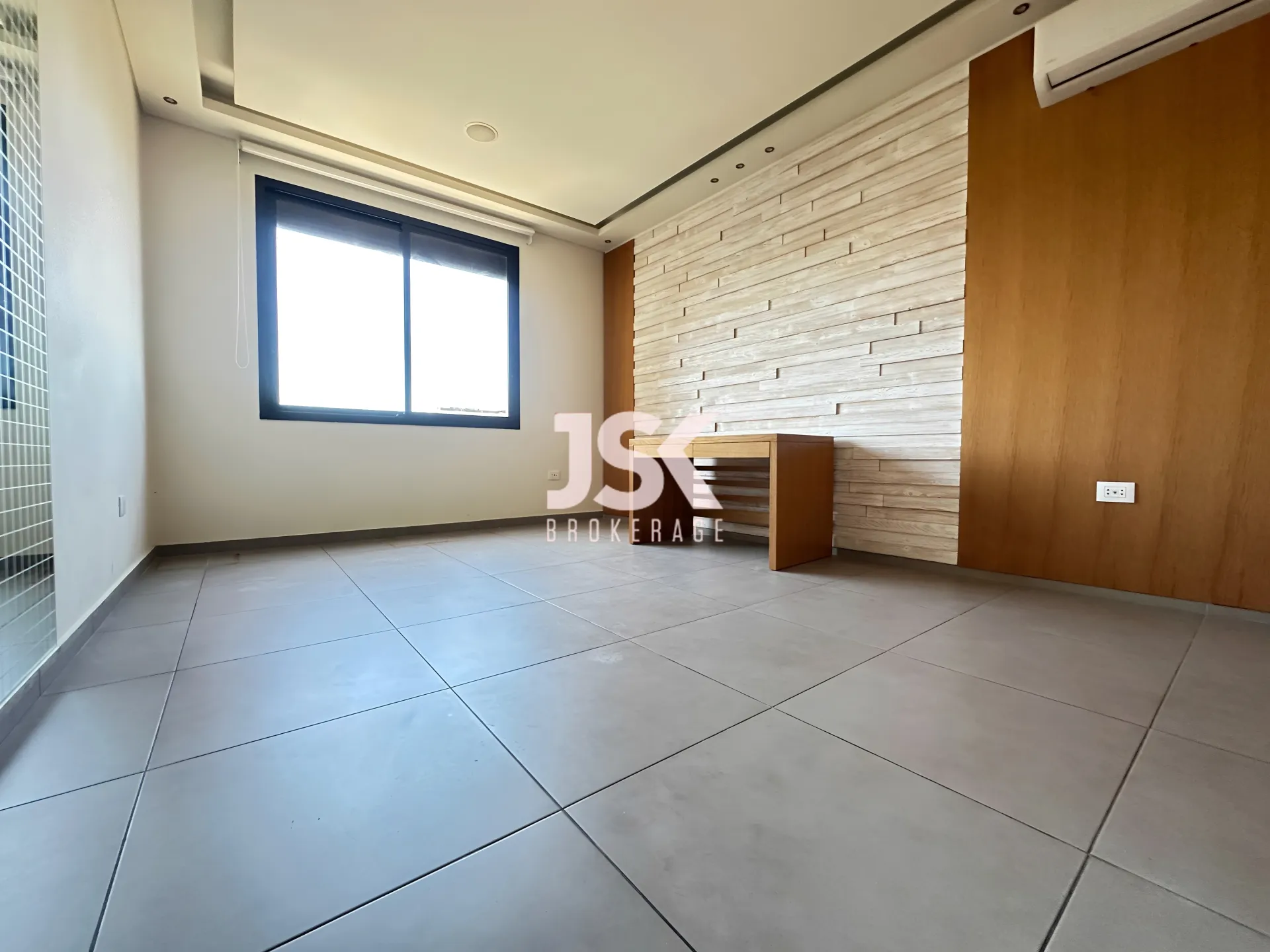 Office for Rent in Saifi Village