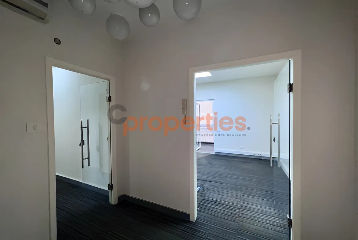 Office for Sale in Dekwaneh