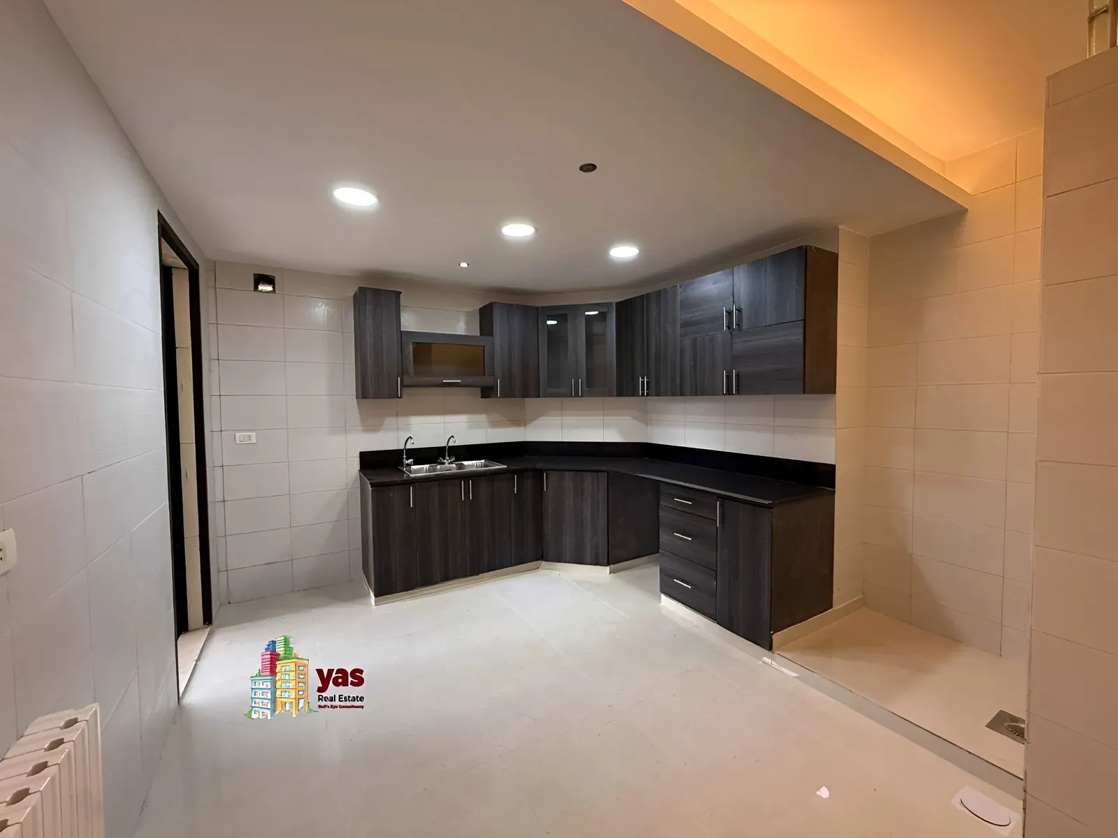 Apartment for Sale in Ballouneh