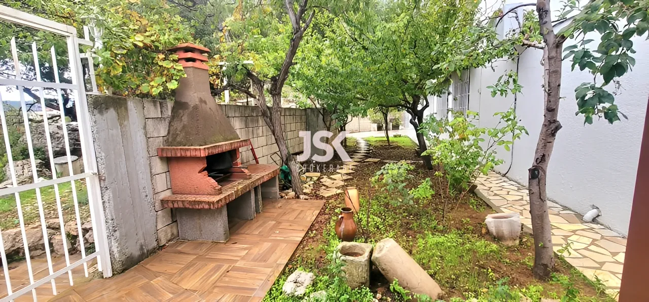 Apartment for Sale in Ajaltoun