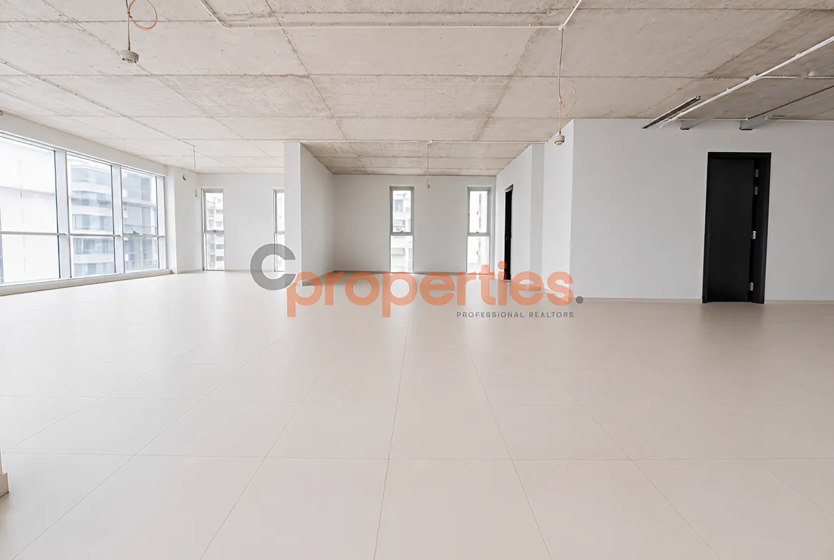 Office for Rent in Ramlet El Baida