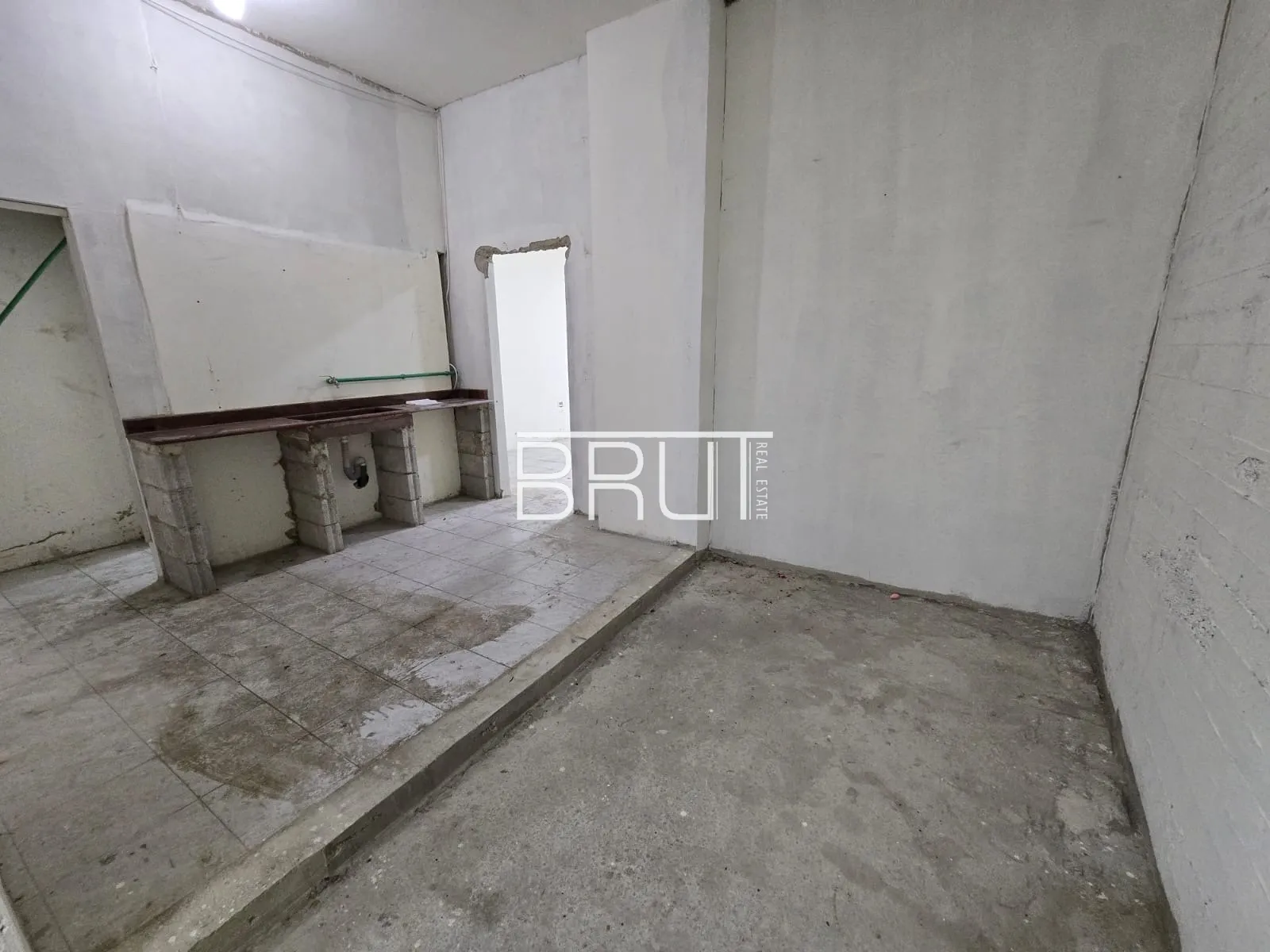 Warehouse for rent in Zouk mosbeh, lebanon