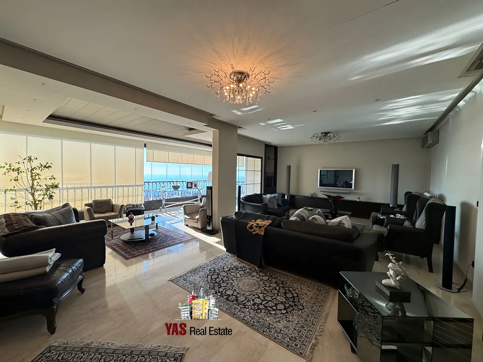 Apartment for Sale in Ballouneh