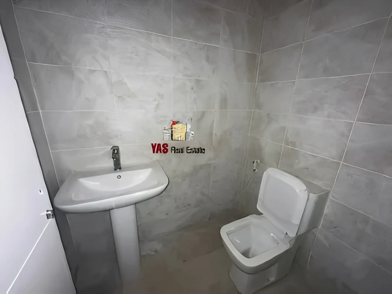 Office for rent in Dbayeh