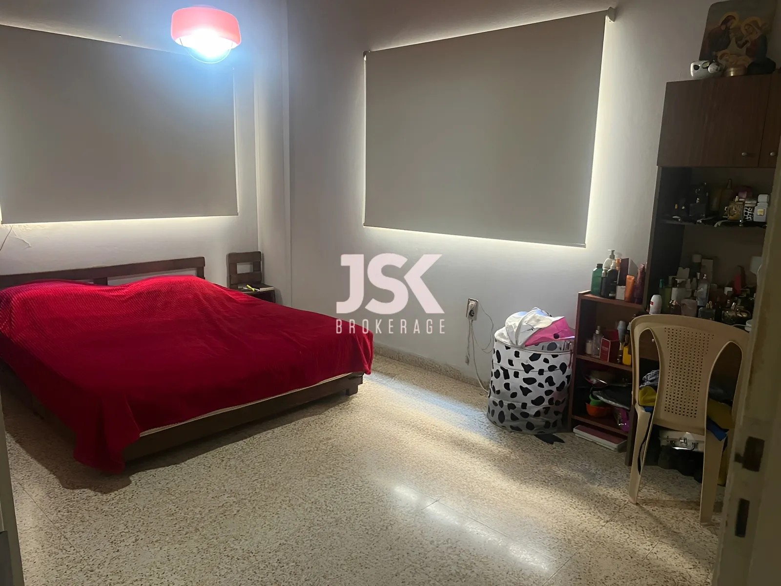 Apartment for Sale in Forn El Chebbak