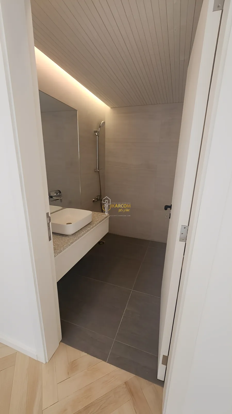 Chalet for Rent in Halat