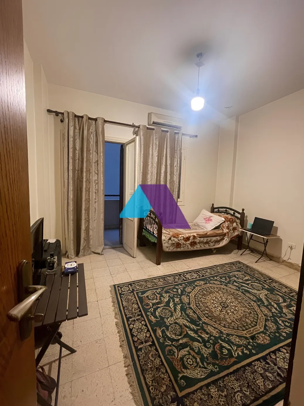 Apartment for Sale in Mazra'a - 5 bed, 3 bath