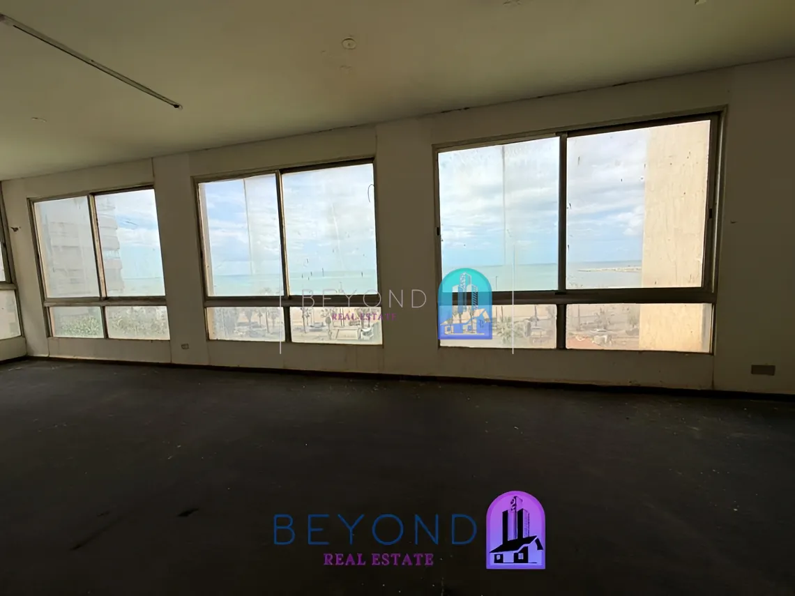 Warehouse for rent in Ramlet El Baida, Bayrut, Lebanon