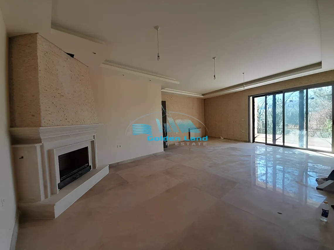 Apartment for Sale in Chouaiyya, Lebanon - 3 bed, 3 bath