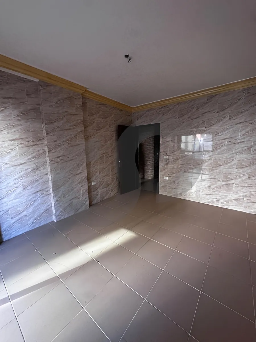 Apartment for Sale in Dawhet Aramoun, Lebanon
