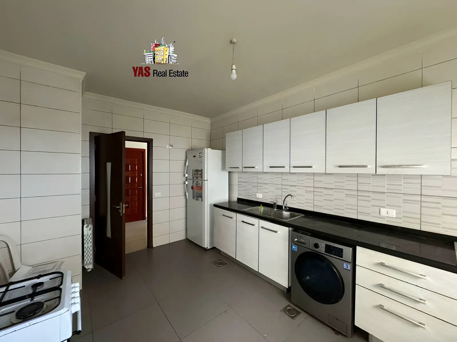 Apartment for Sale in Ballouneh - 3 bed, 4 bath
