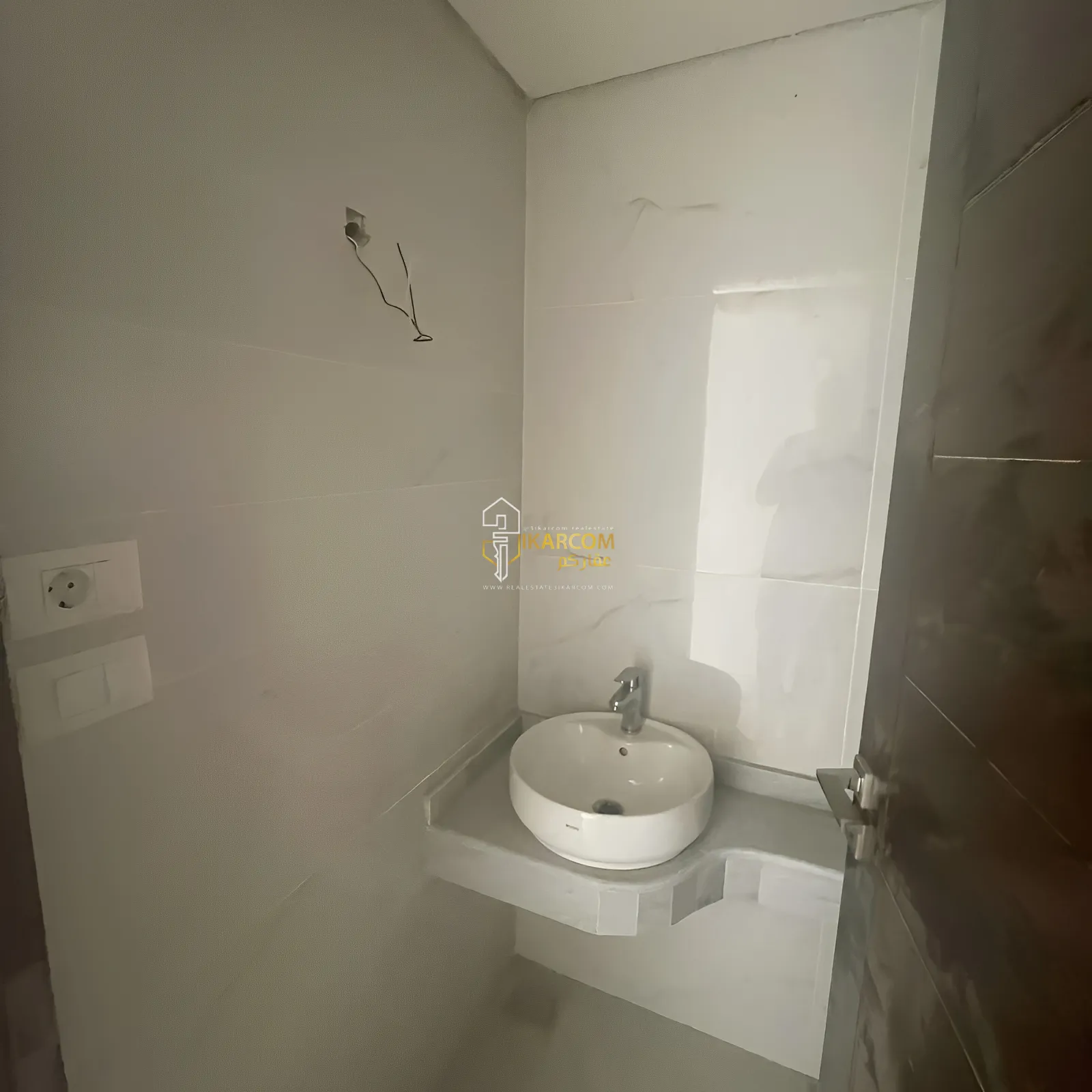 Apartment for Sale in Wata El Msaytbeh - 3 bed, 5 bath