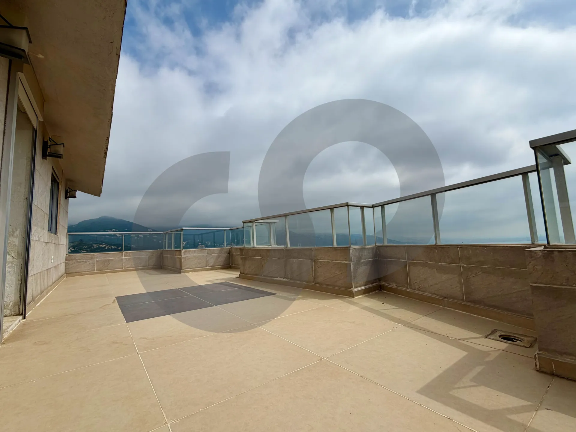 Apartment for Sale in Fatqa - 4 bed, 5 bath