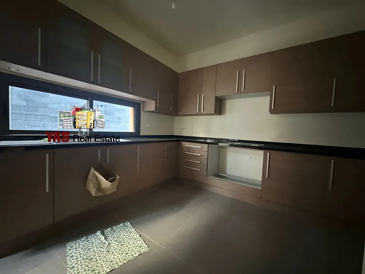 Apartment for Sale in Ballouneh - 2 bed, 2 bath