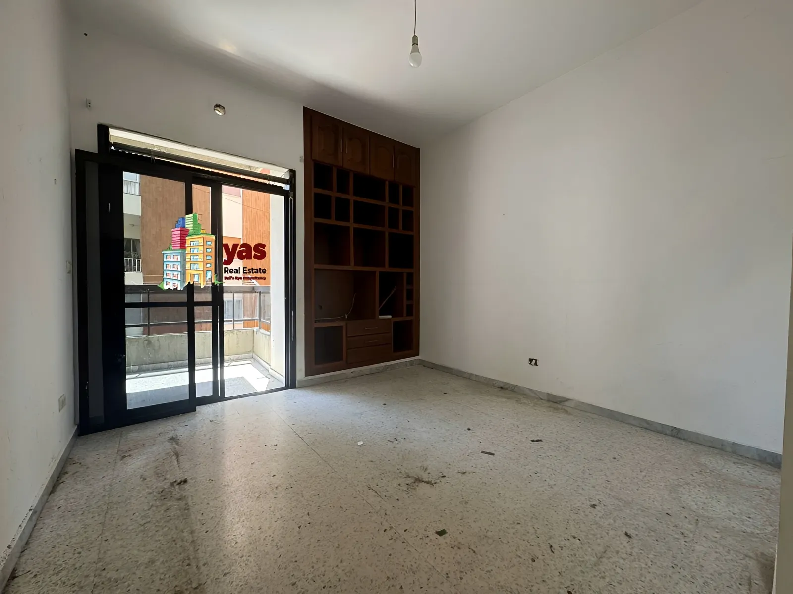 Apartment for Sale in Adonis - 3 bed, 2 bath