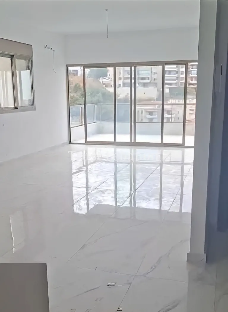 Apartment for rent in Tilal Ain Saadeh
