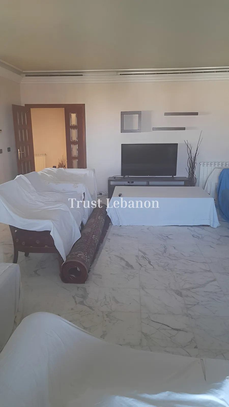 Apartment for rent in Ain El Remmaneh, Lebanon