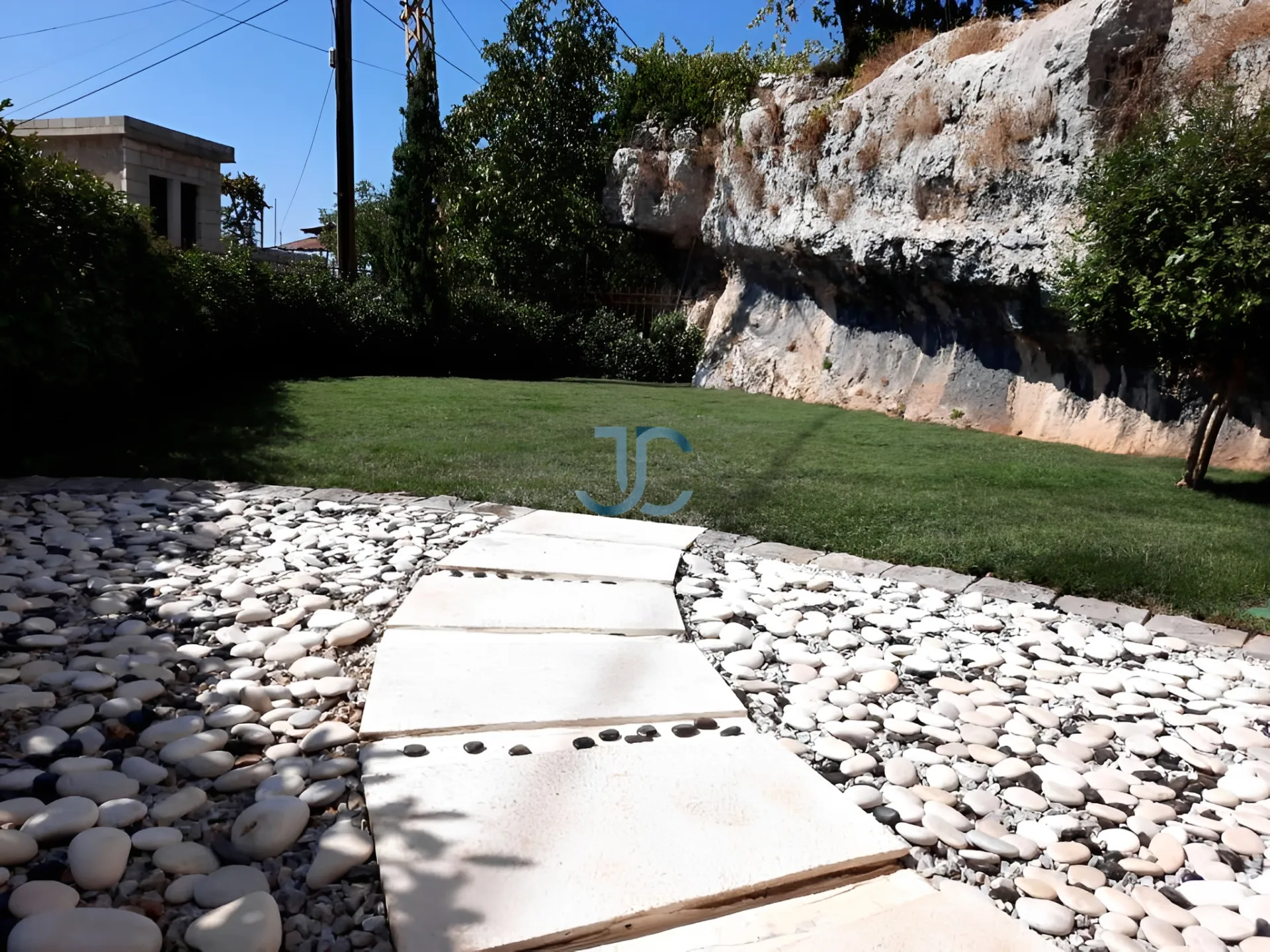 Villa for sale in Faitroun