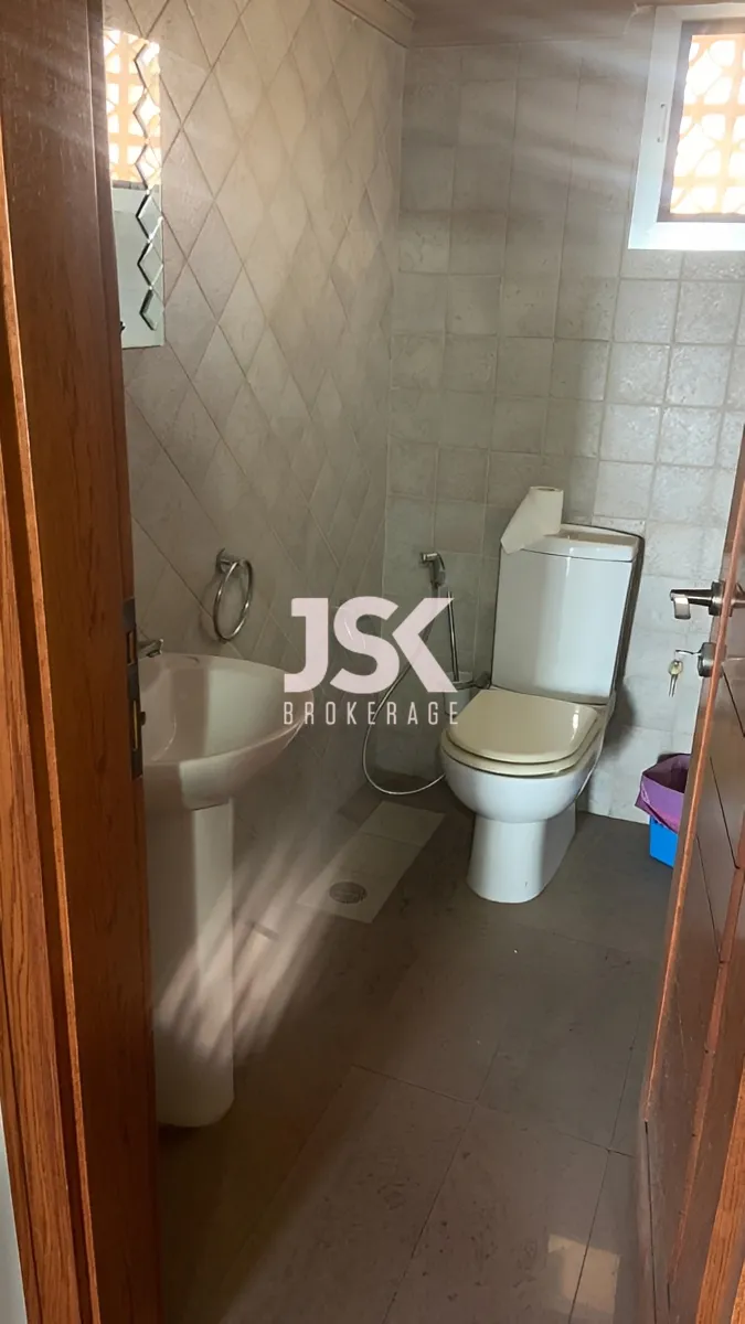 Office for rent in Zalqa, Lebanon