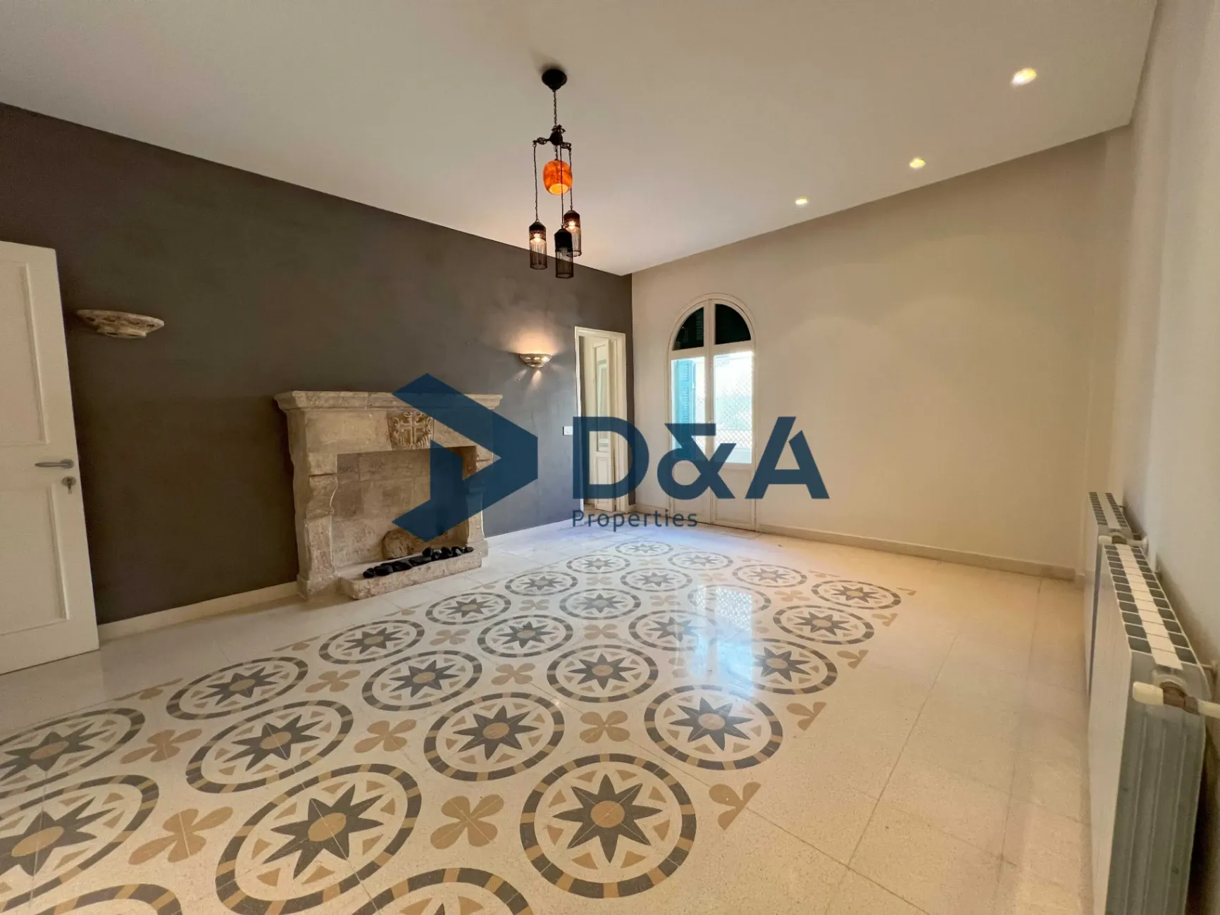 Apartment for rent in Achrafieh, Beirut, Lebanon - 3 bed, 4 bath