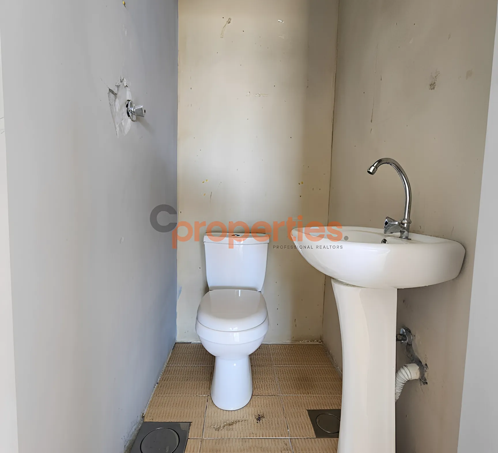 Shop for Rent in Aamchit