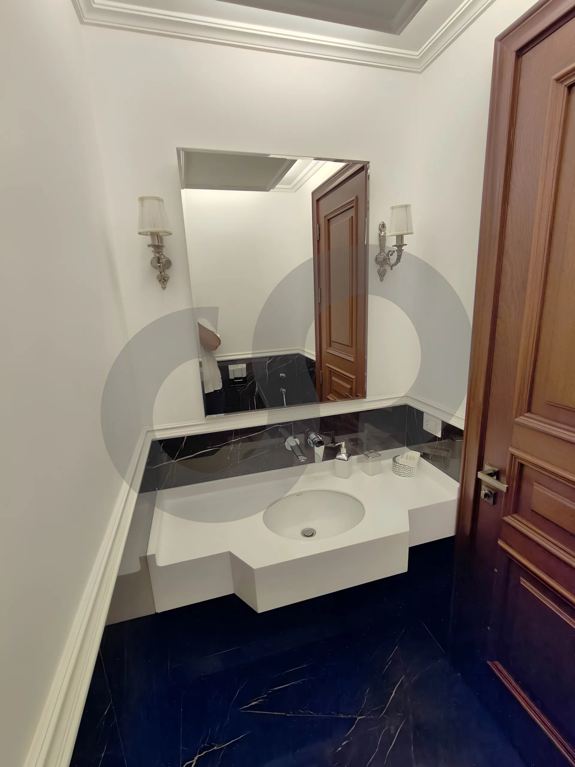 Apartment for Sale in Raoucheh