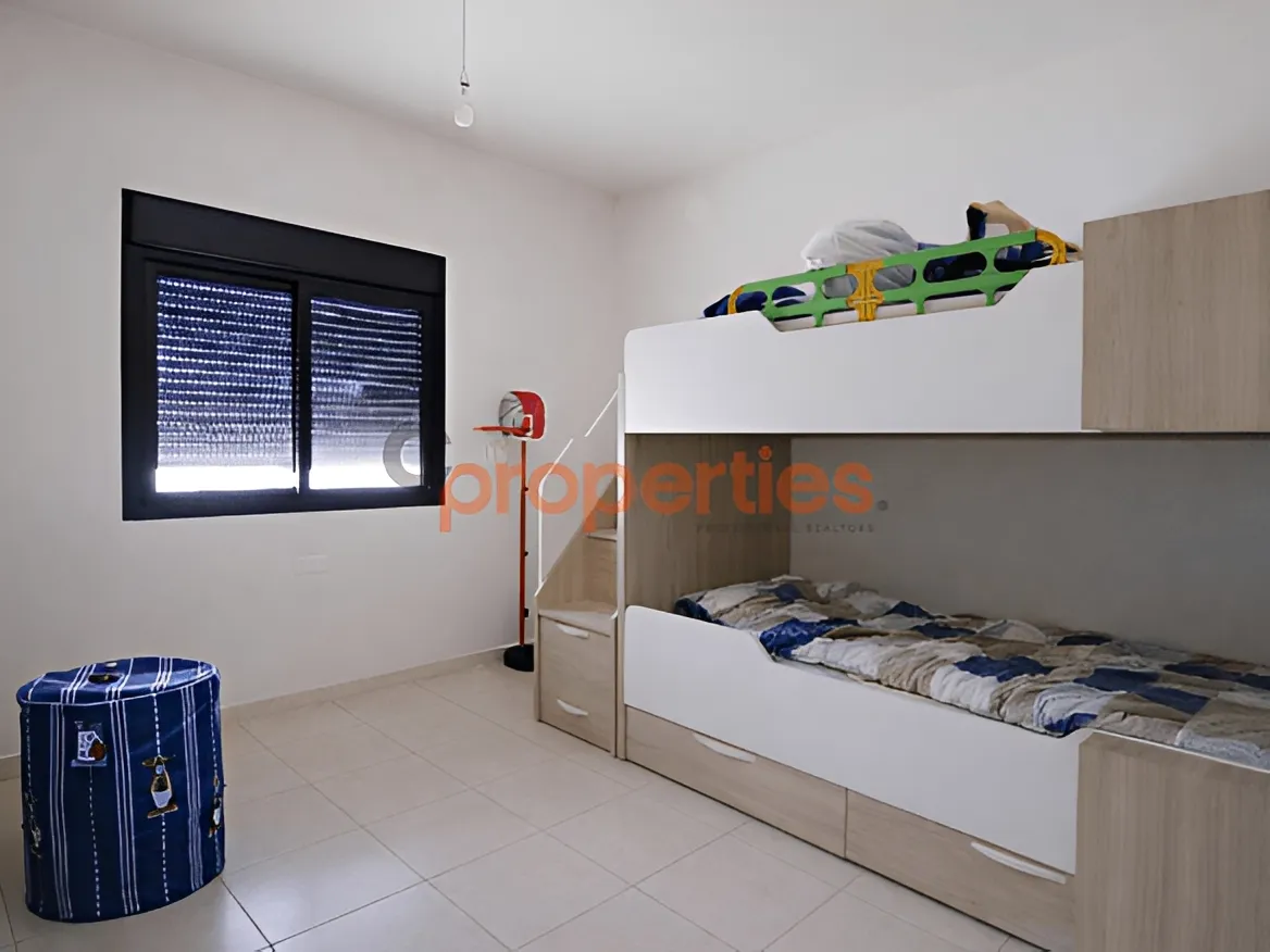 Apartment for Sale in Safra