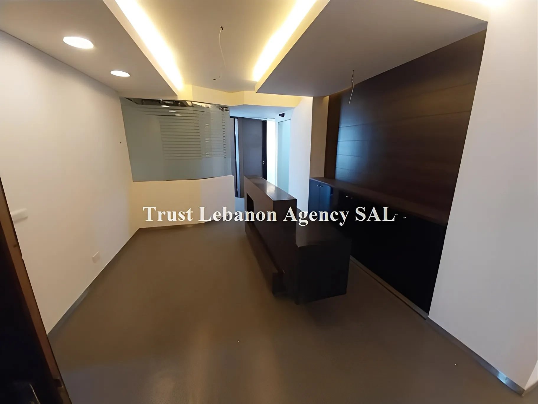 Office for rent in Baabda, Furn Al Chebak