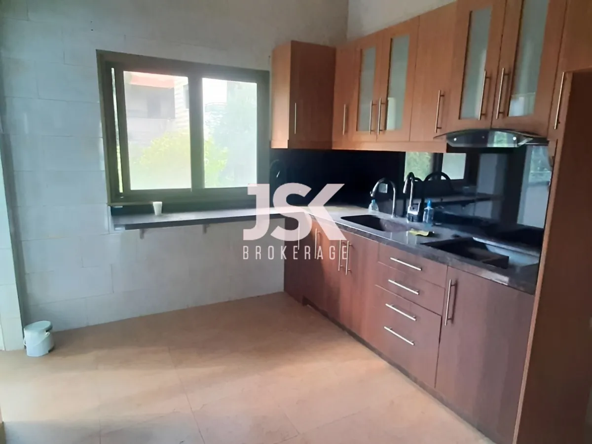 Apartment for Sale in Mazraat Yachoua, Lebanon