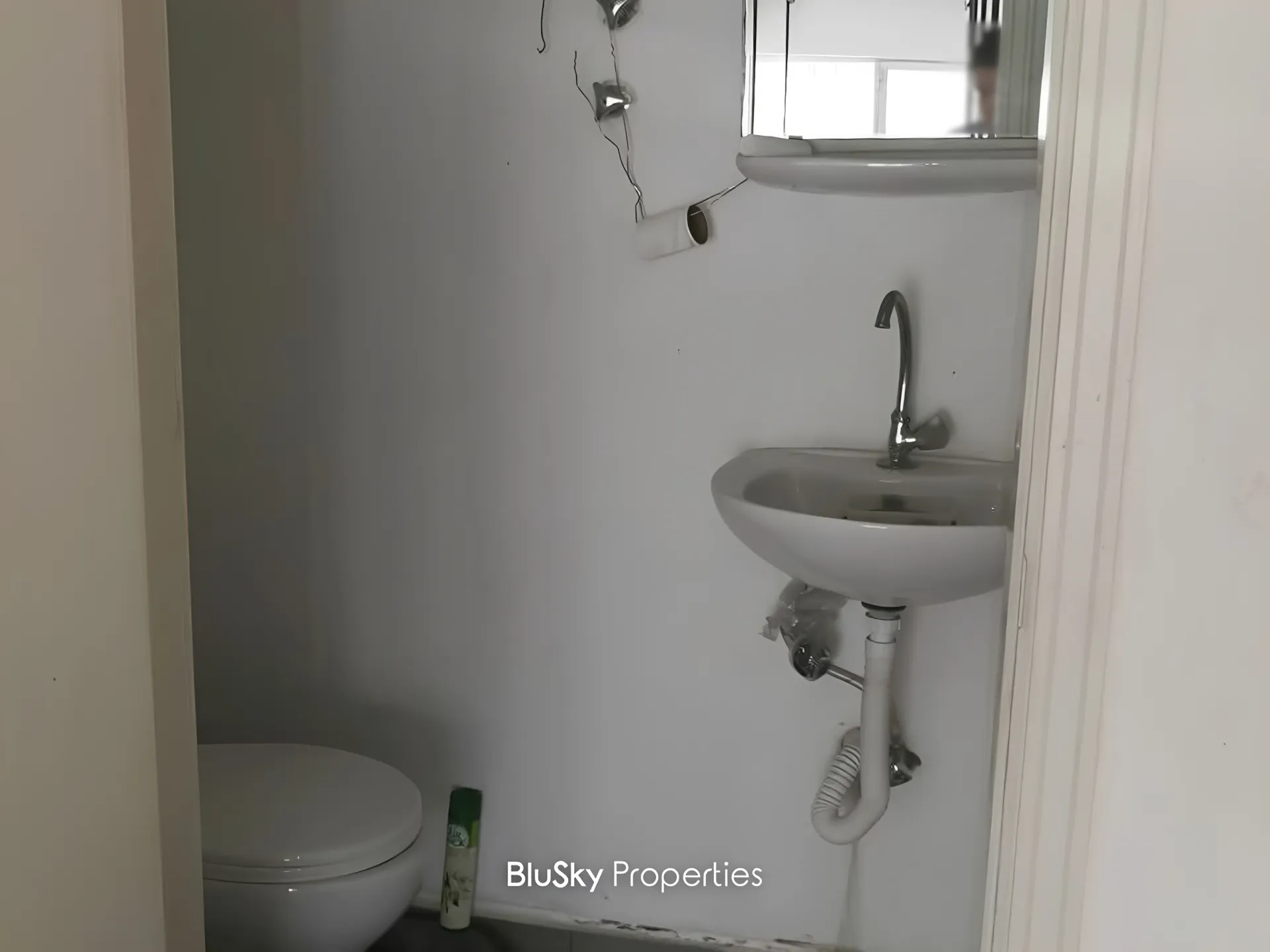 Shop for rent in Jal El Dib