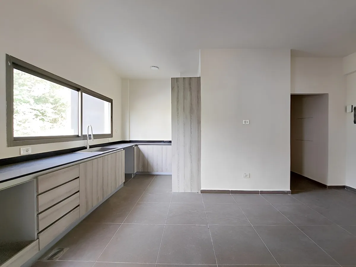 Apartment for Sale in Beit Meri