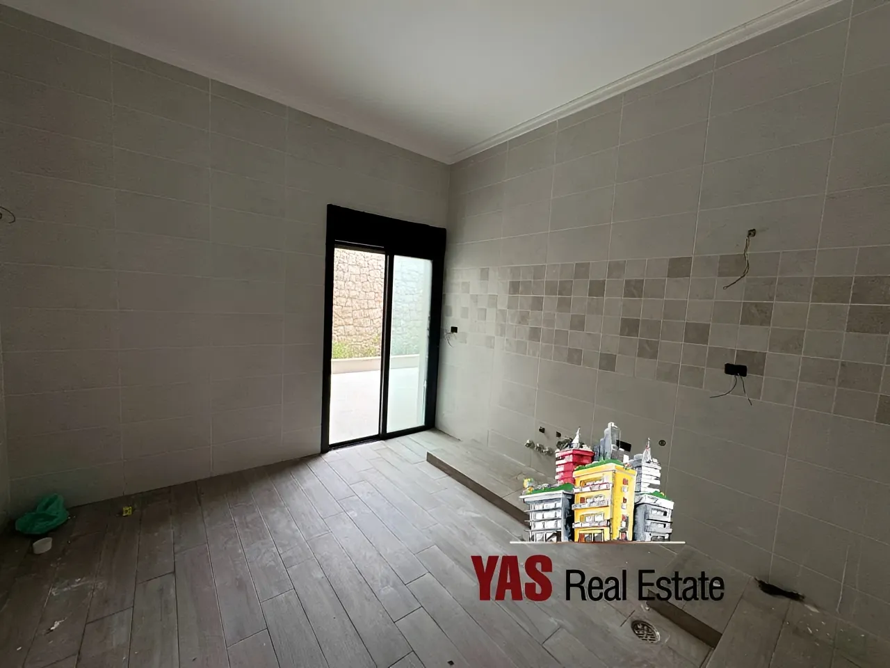 Apartment for Sale in Ajaltoun - 3 bed, 3 bath
