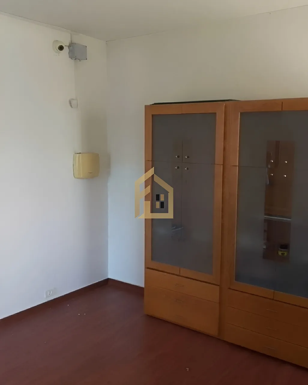 Office for rent in Daoura, Lebanon