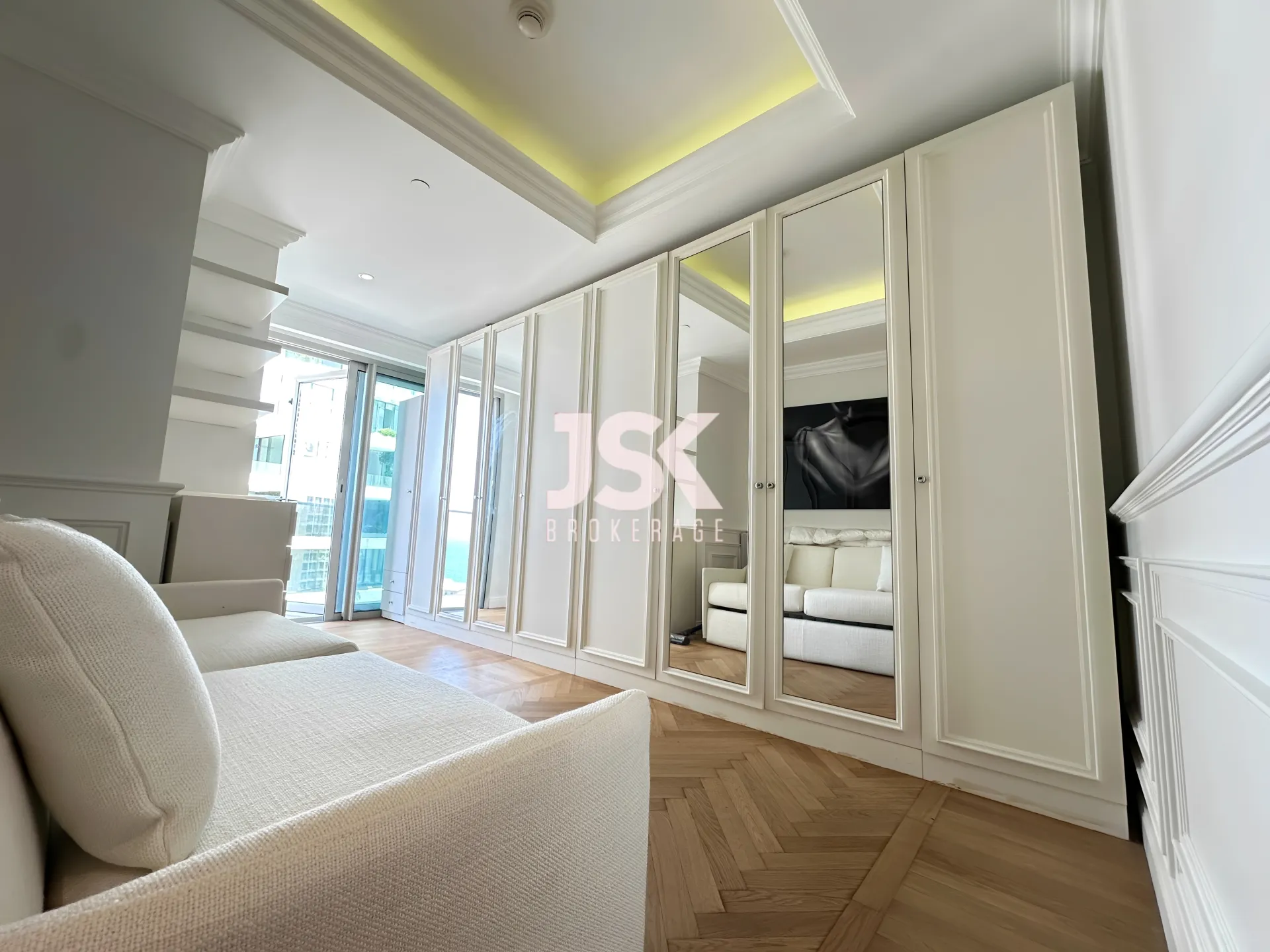 Apartment for Sale in Downtown
