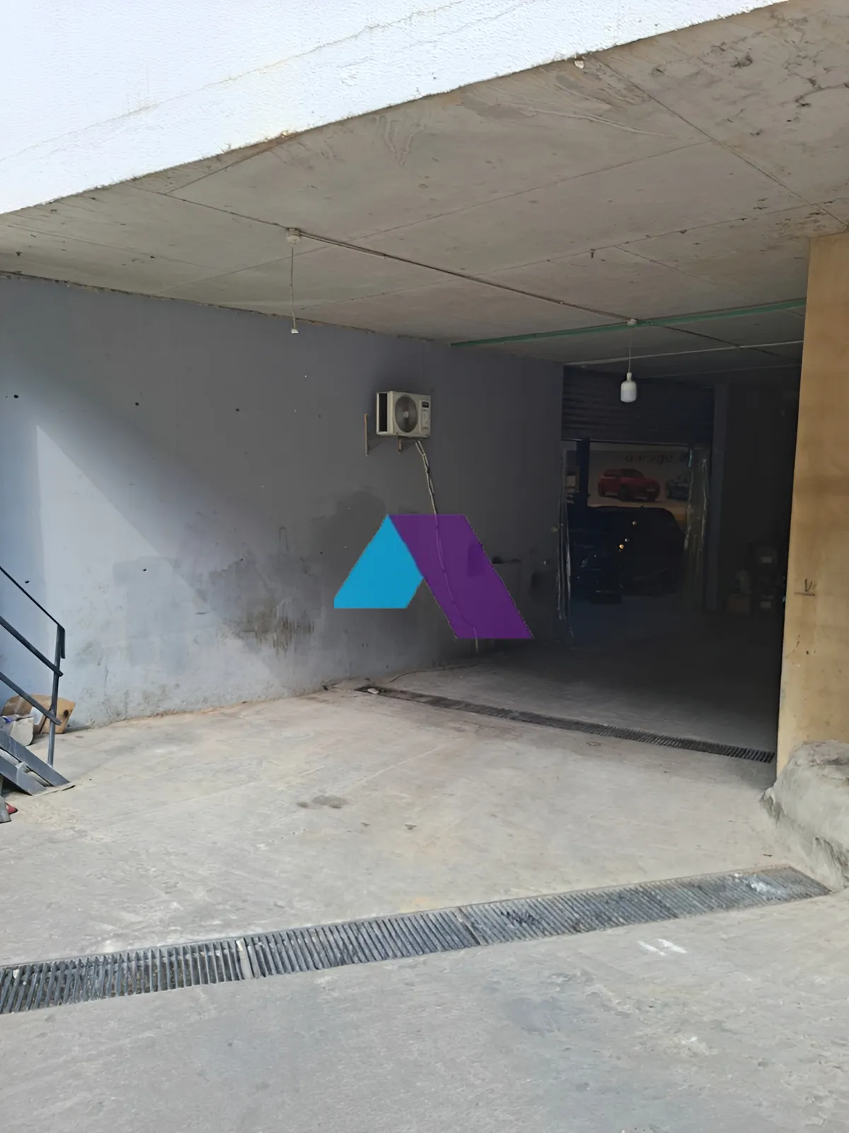 Warehouse for sale in Mazraat Yachoua