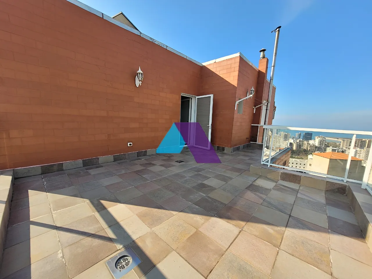 Building for Sale in Jal El Dib