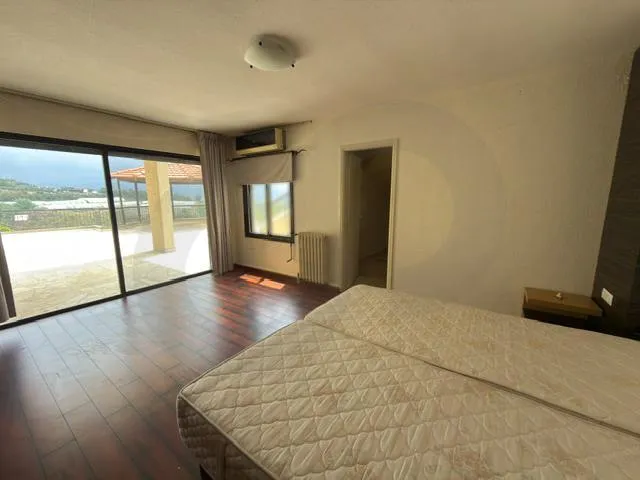Apartment for Rent in Ajaltoun