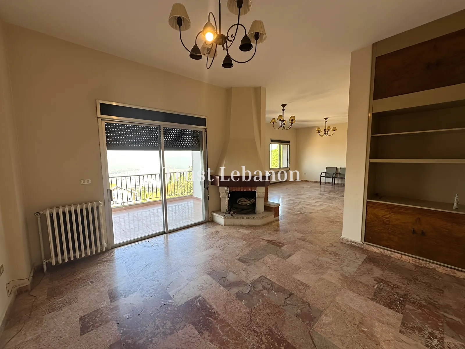 Apartment for sale in Ain Saadeh