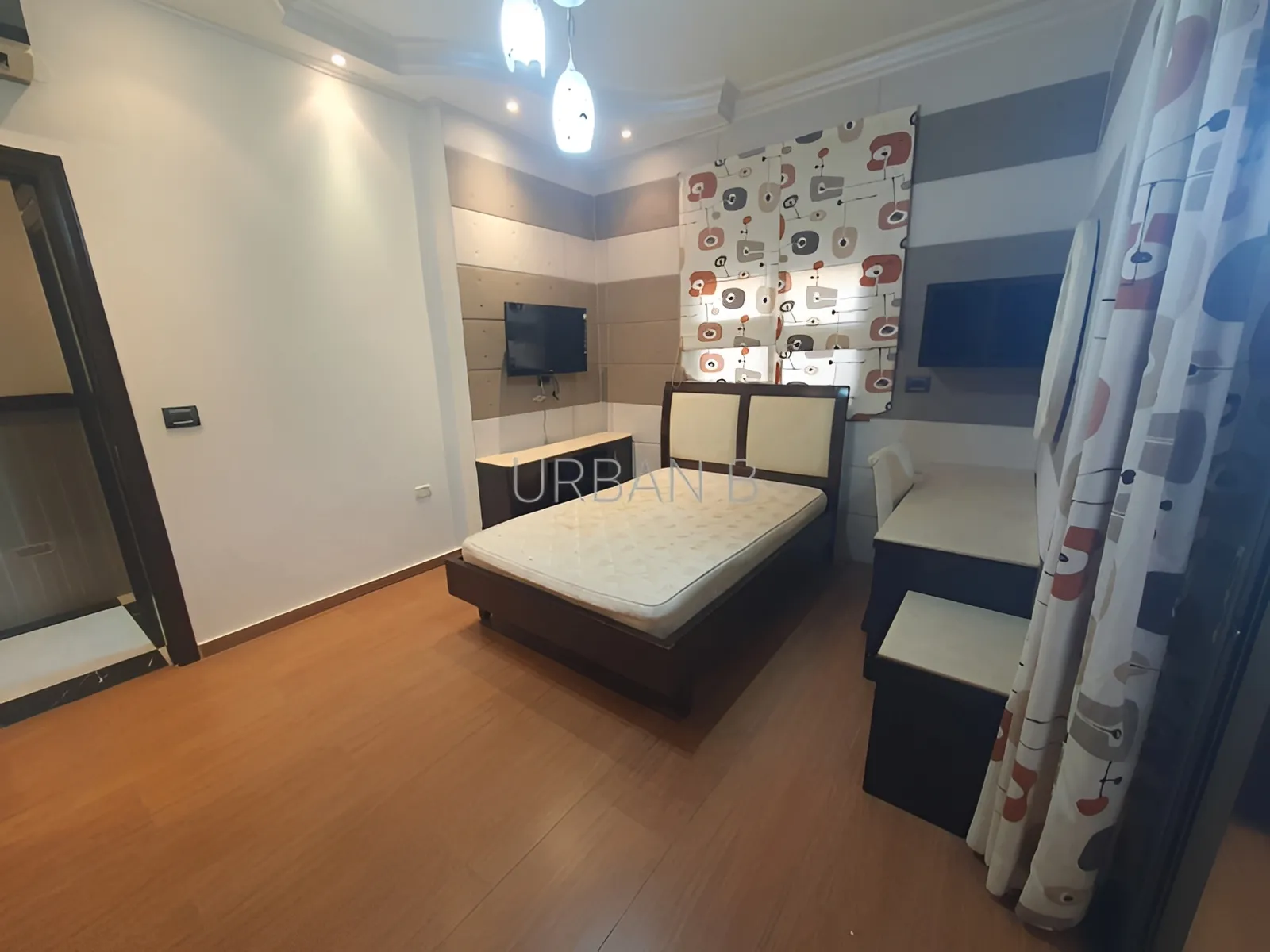 Apartment for Sale in Ramlet El Baida, Bayrut, Lebanon