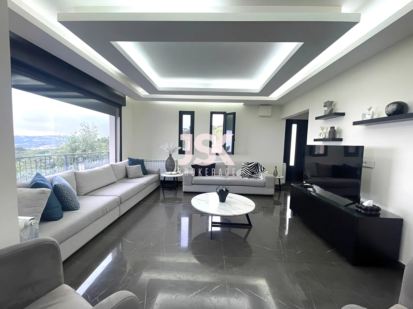 Villa for Sale in Aley