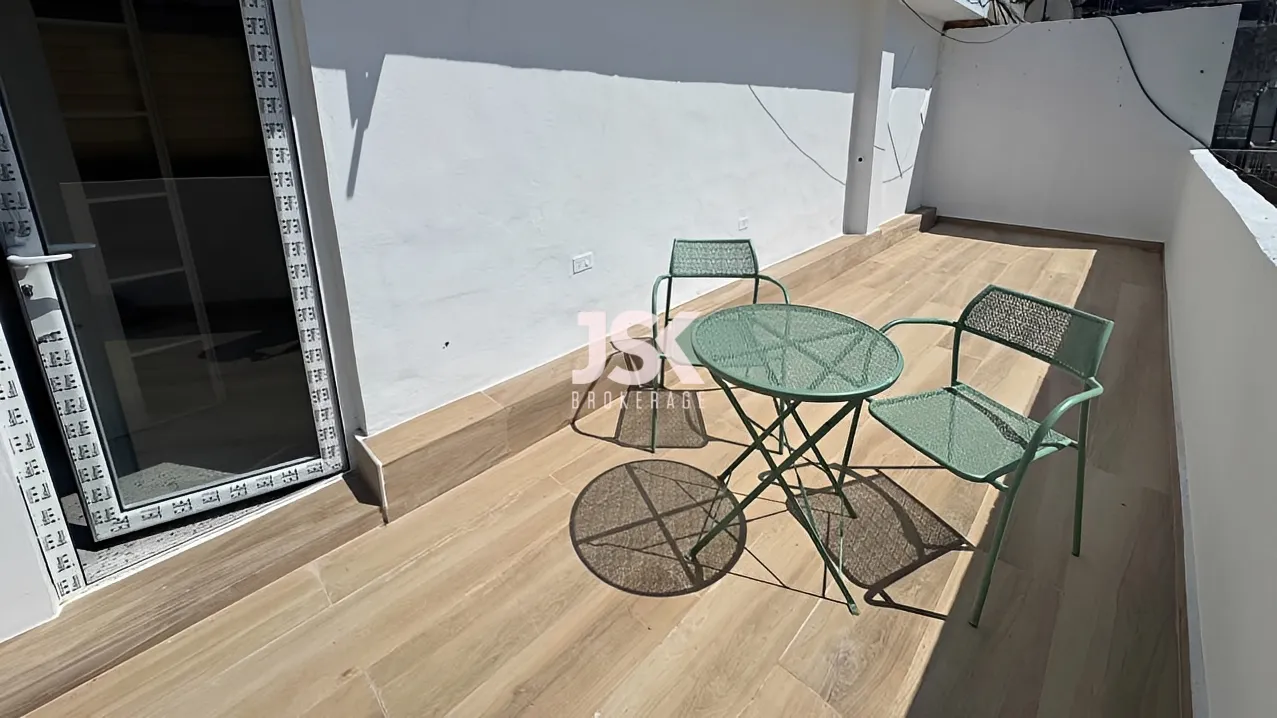 Apartment for Sale in Spears