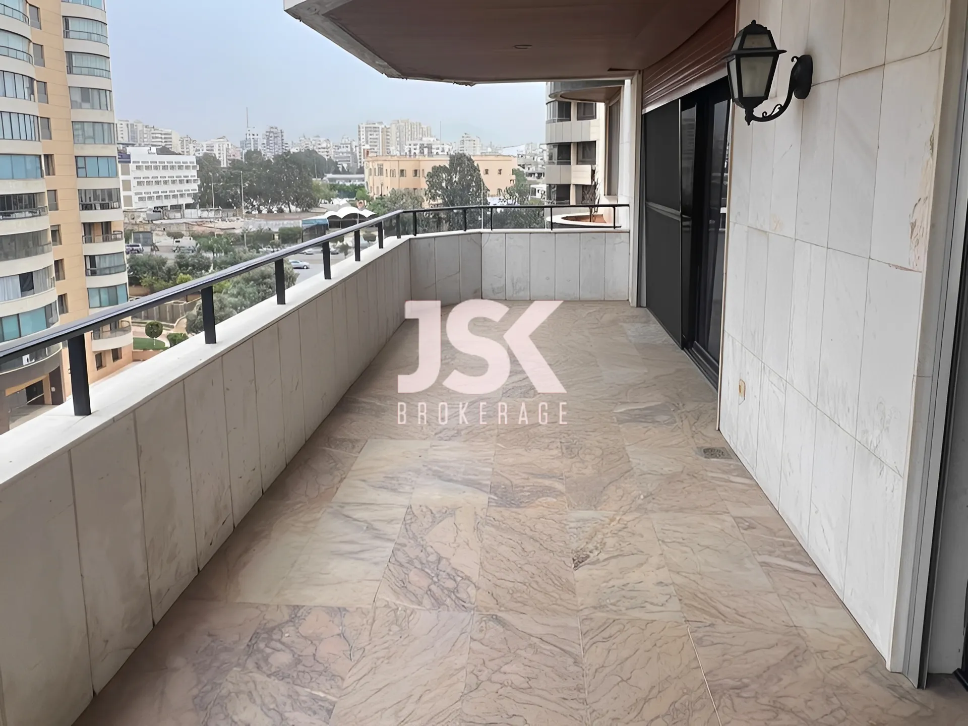 Duplex for Sale in Ramlet El Bayda, Beirut, Lebanon