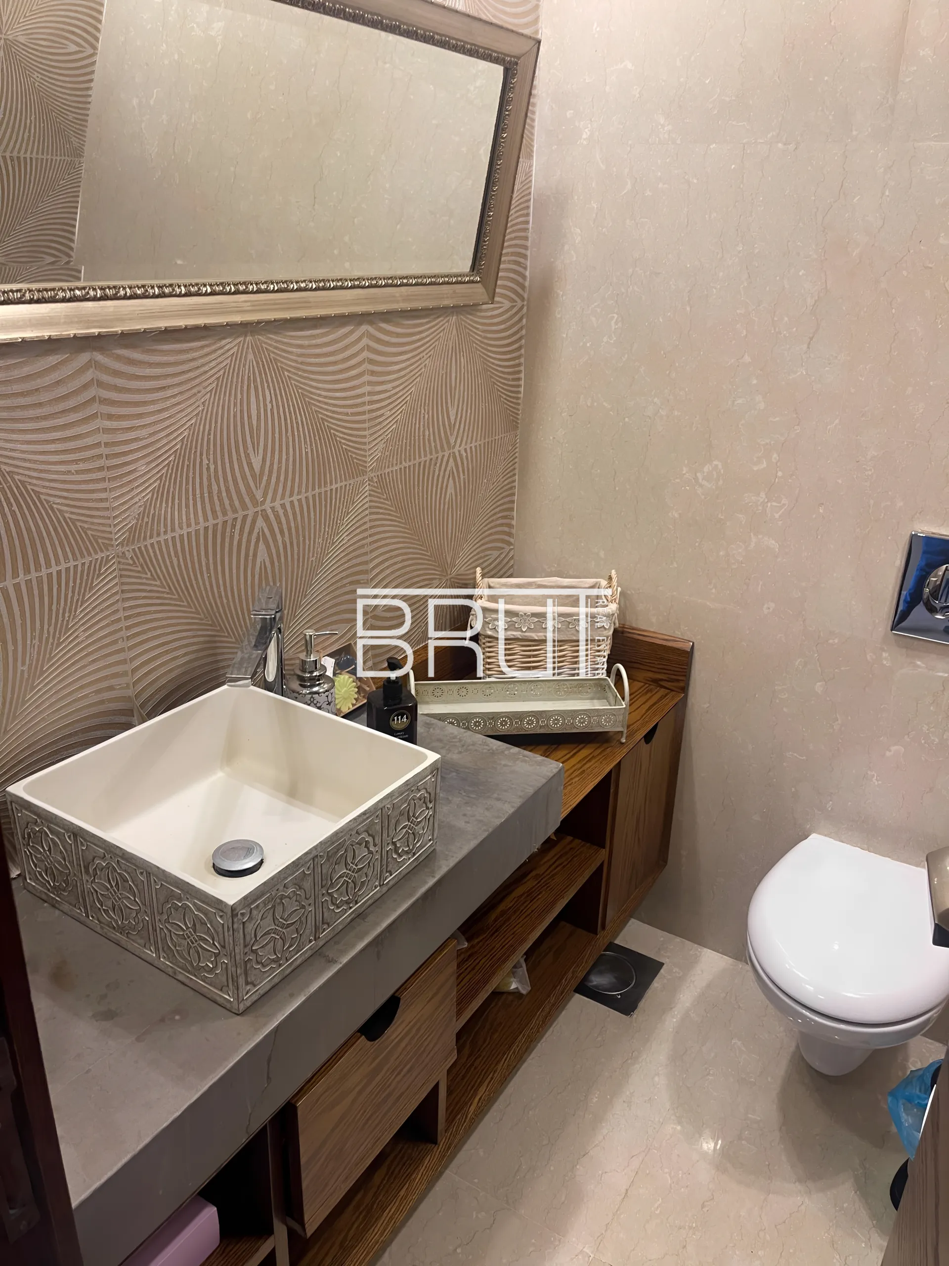 Apartment for Sale in Adma