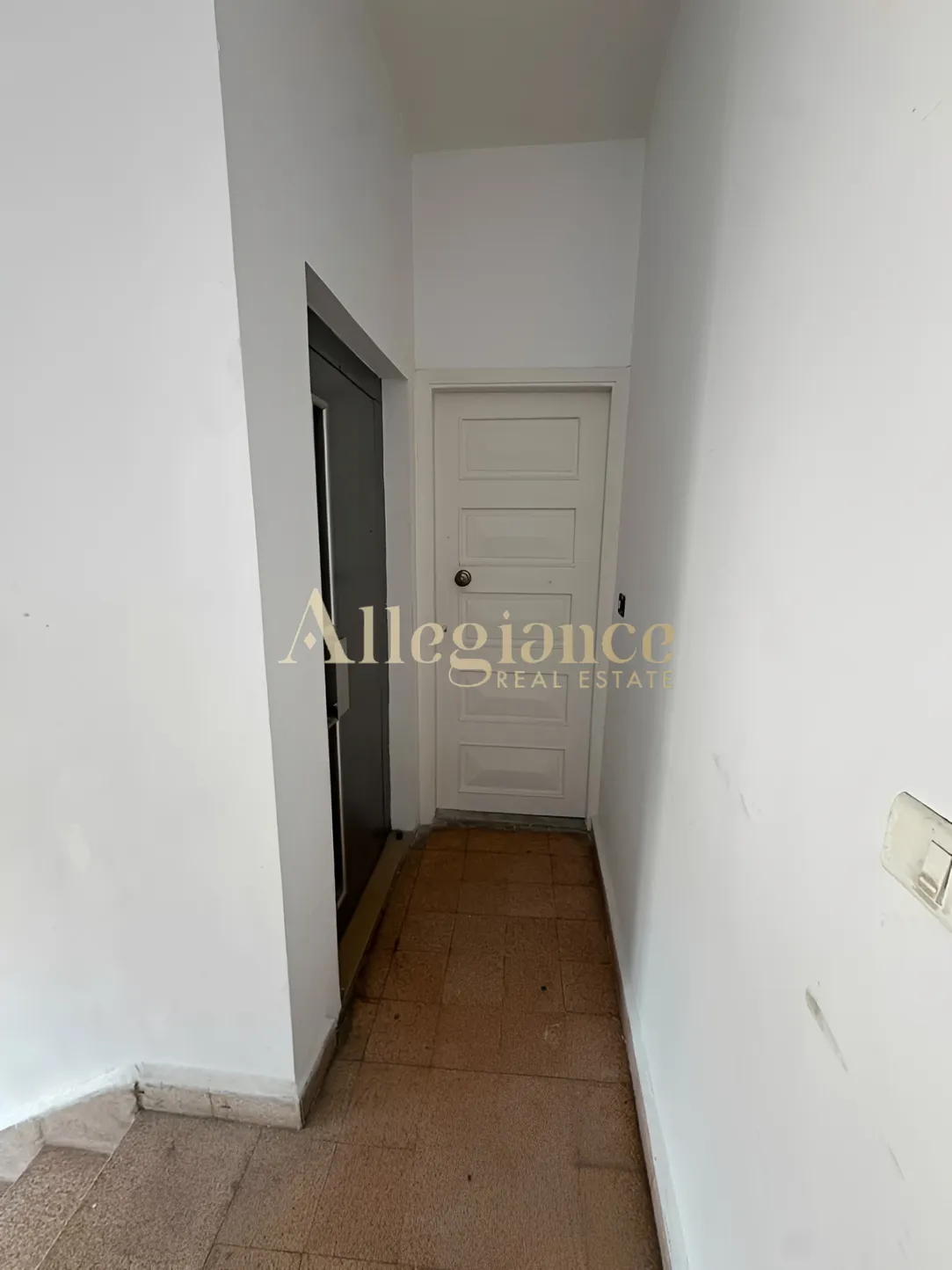 Office for rent in Achrafieh