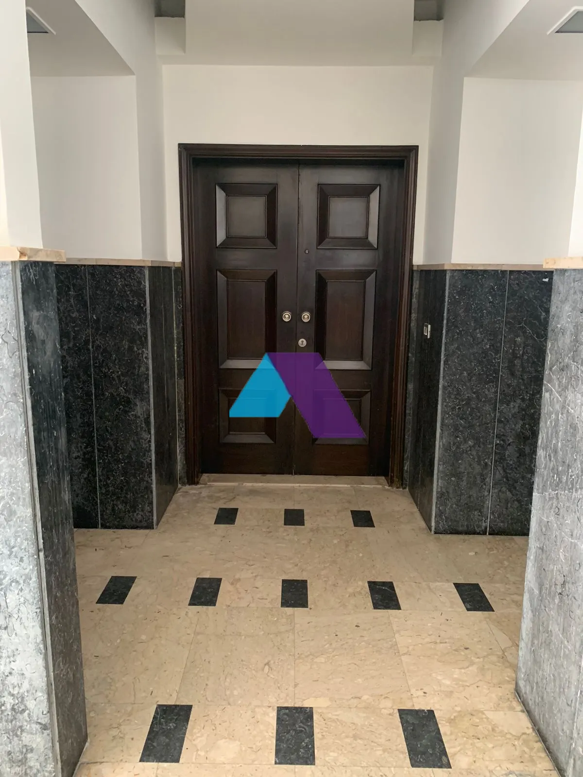 Apartment for Sale in Hamra