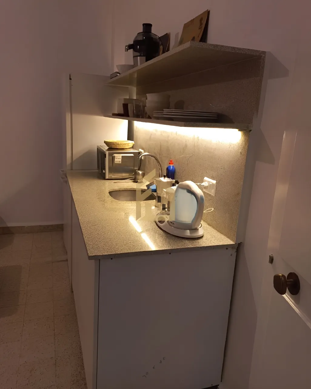 Apartment for rent in Achrafieh, Beirut, Lebanon - 1 bed, 1 bath